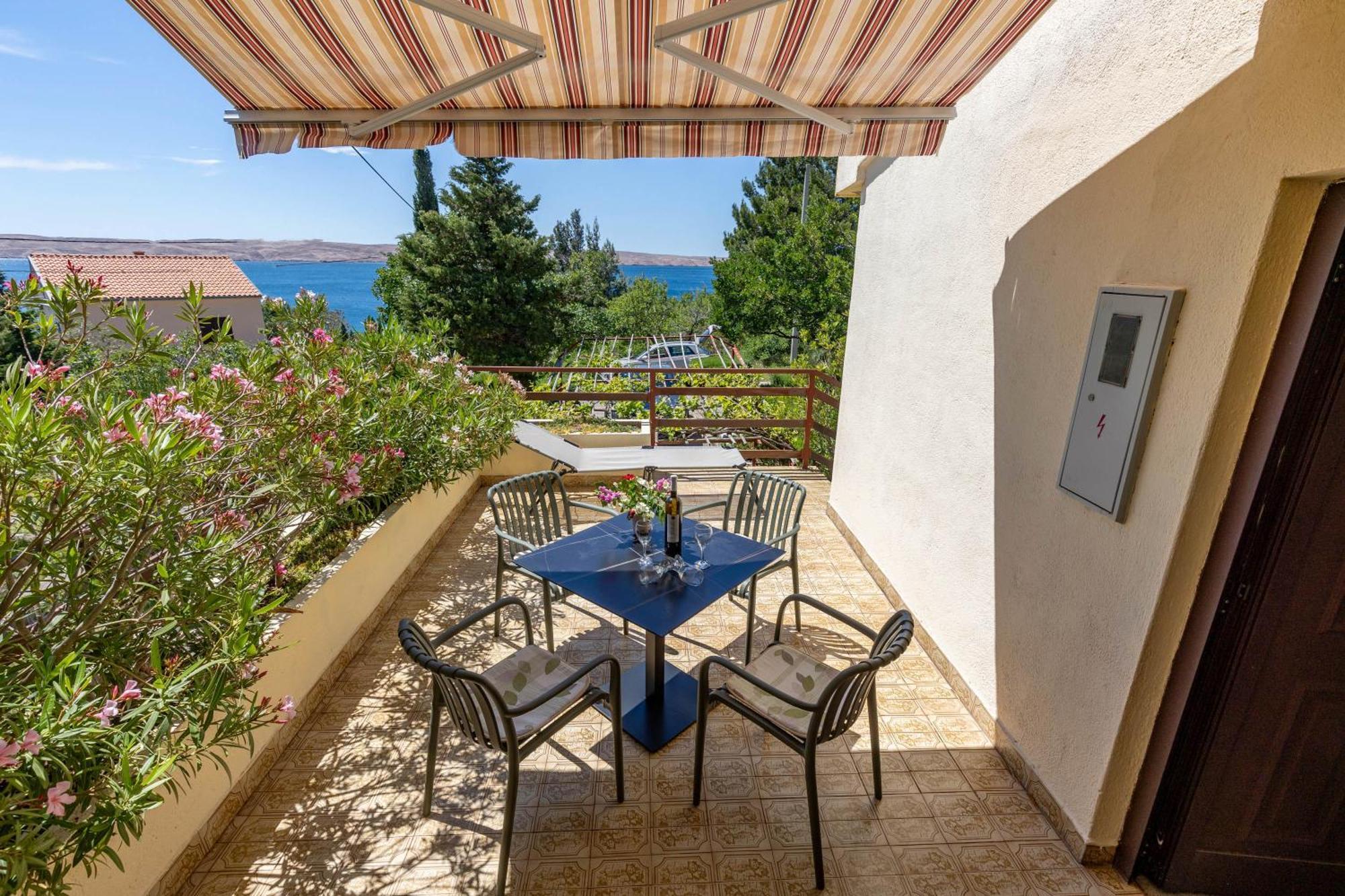 Beachfront House Nada - Happy Rentals Karlobag Eksteriør bilde