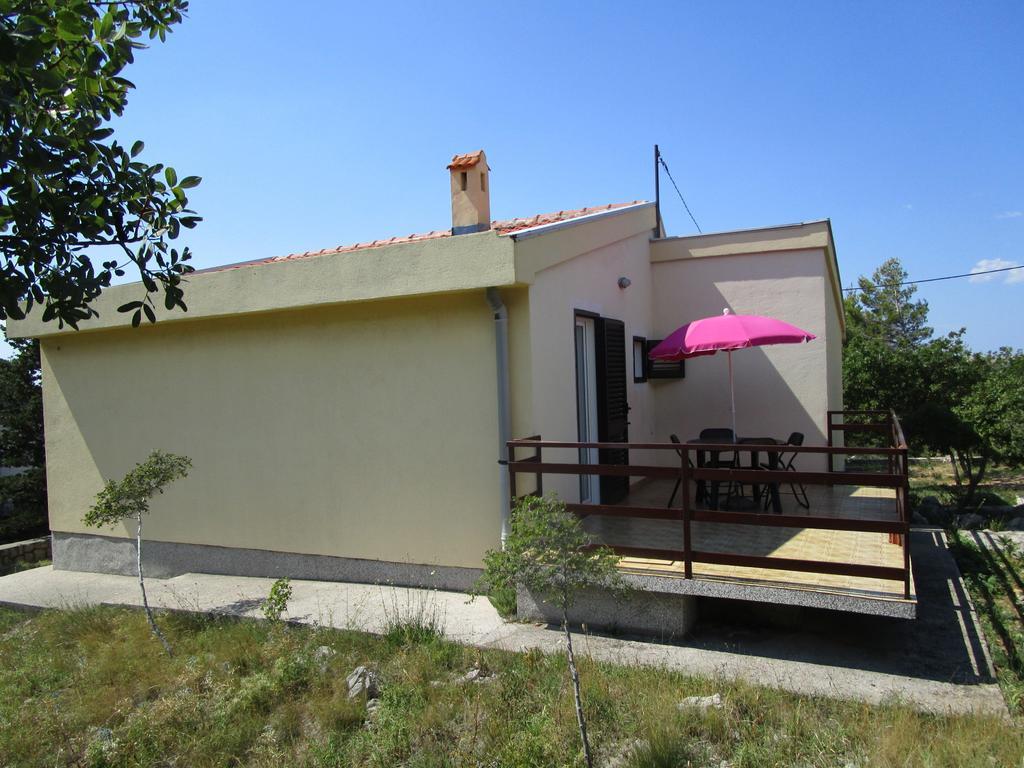 Beachfront House Nada - Happy Rentals Karlobag Rom bilde